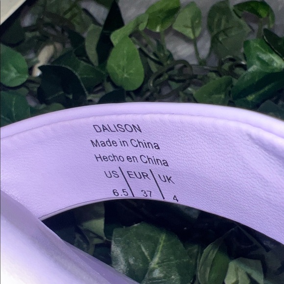 Mix No. 6 Dalison Lilac Patent Leather Block Heel Sandals - Size 6.5 - Picture 10 of 10